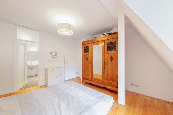 Schlafzimmer-Badezimmer