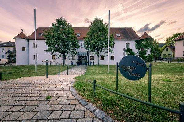 Postbauer-Heng, Kultur