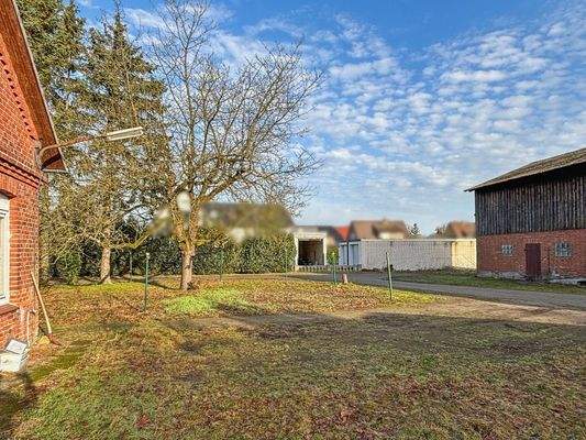 Grundstücksansicht 1