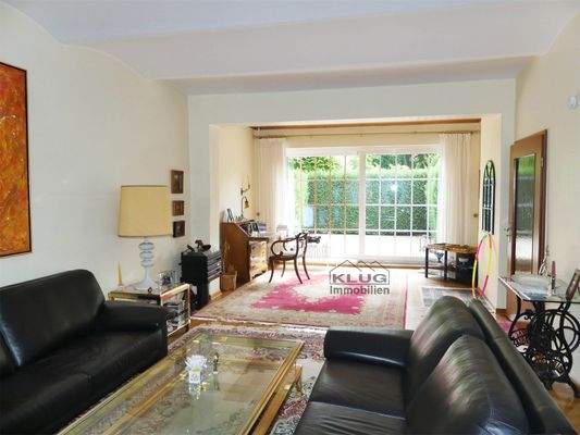 Bild Wohnzimmer mit Terrasse