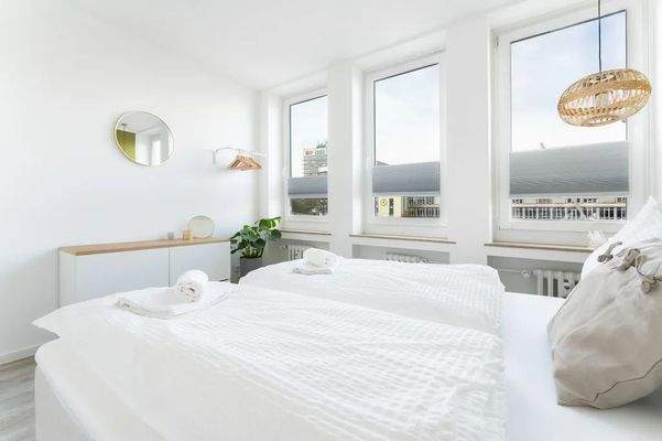 9cfa7561-6665-4f2e-ba21-19ba03f237e2