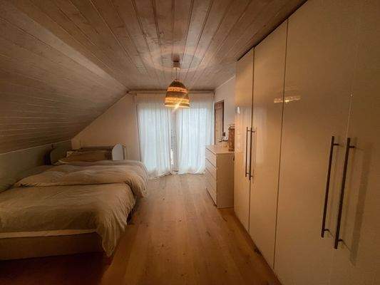 Elternschlafzimmer im DG