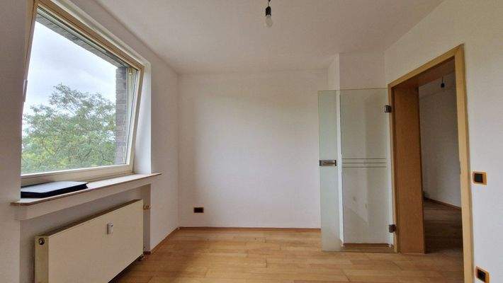 Kinder-/Arbeitszimmer