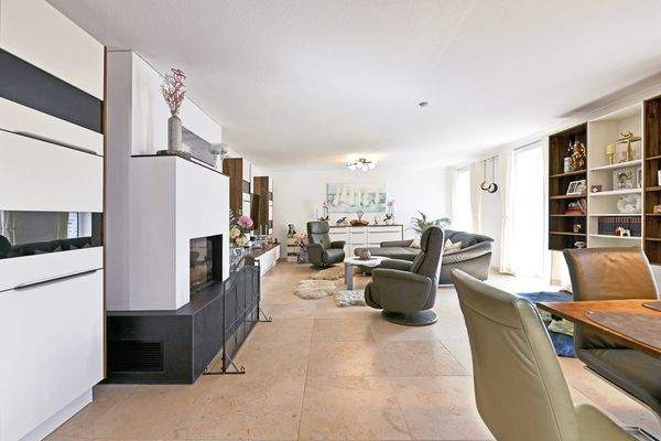 Blick ins Wohnzimmer