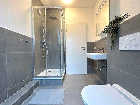 Modernes Badezimmer