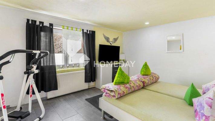 1. OG Schlafzimmer 1