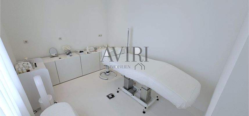 Behandlungszimmer 1