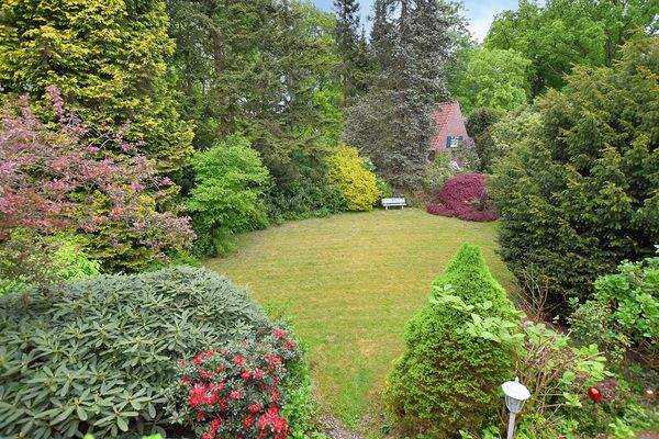 Im Sommer wird der Garten noch ein Stück schöner ...