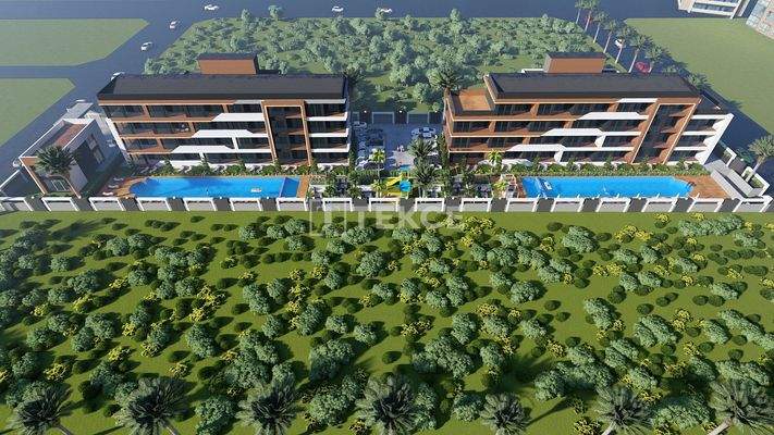 Apartments with Sauna and Pool Near Transportation in Altıntaş