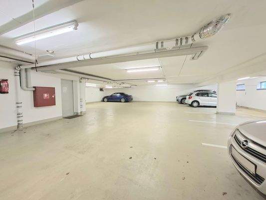 Tiefgaragenstellplatz