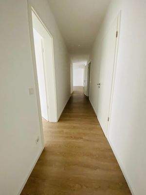 Heller Flur in Wohnung