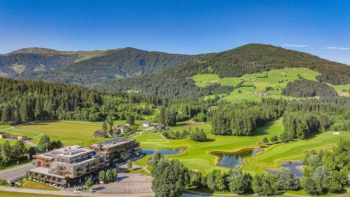 KITZIMMO-Neubauvilla mit Freizeitwohnsitz am Golfplatz - Immobilien Westendorf.