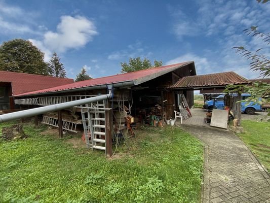 Überdachte Abstellmöglichkeit
