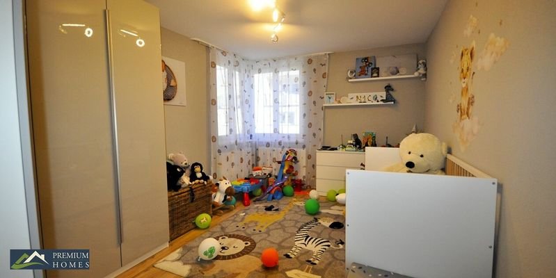 Schwaz - großzügiger, eleganter Wohnraum - Kinderzimmer
