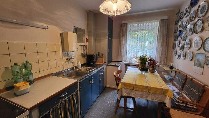 Küche mit Sitzecke.jpg