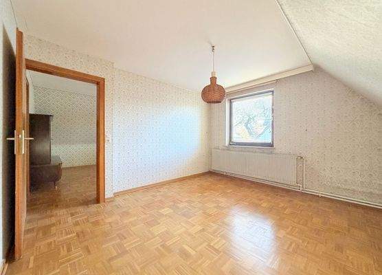 12 Schlafzimmer (1) OG (2)