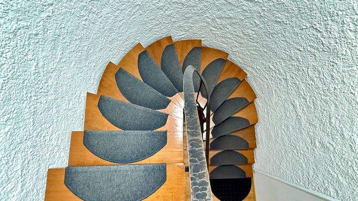 Eingefasste Rundtreppe 