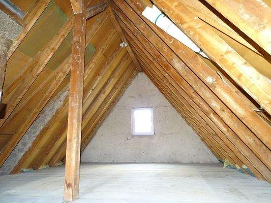 Dachgeschoss ausbaufähig