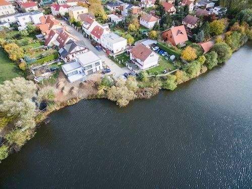 Blick von oben auf das Anwesen