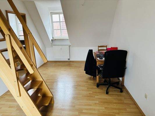 Essbereich mit Gaubenfenster