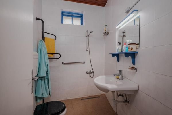 Haus 1 - Badezimmer