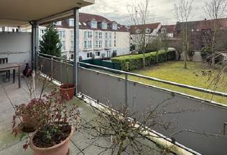 Balkon mit Aussicht.png