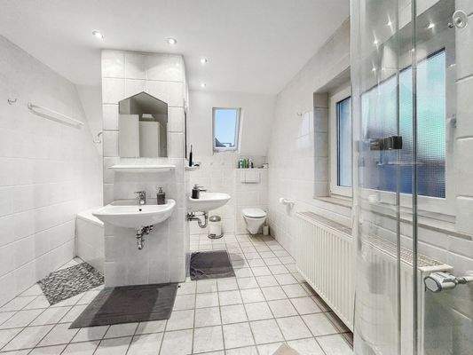 Ansichten Badezimmer_1