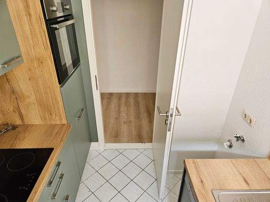 Platz für Waschmaschine.jpg