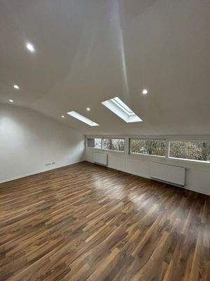 WhatsApp Image 2025-12-19 at 08.43.44