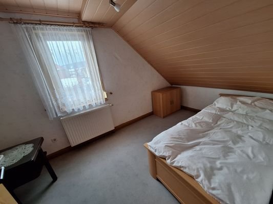 Teilansicht Schlaf- o. Kinderzimmer.jpg