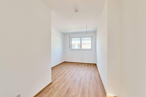 Leo III N 6.2. Schlafzimmer oben.jpg