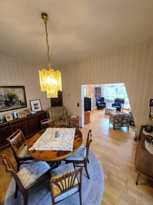 Esszimmer-/ Wohnzimmer EG links