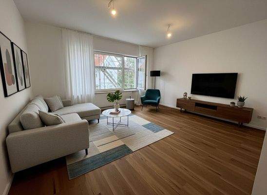 Wohnzimmer eingerichtet