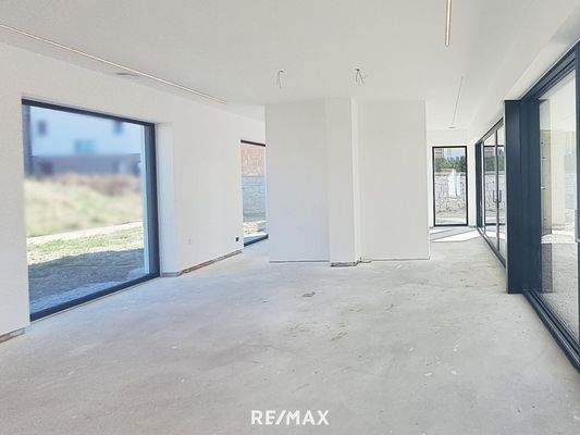 6 Essbereich mit Kaminanschluss