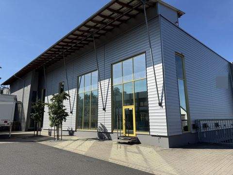 Schwaig bei Nürnberg Halle, Schwaig bei Nürnberg Hallenfläche