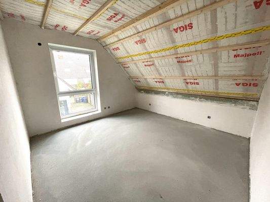 2. von 4 Zimmern im Dachgeschoss 10.2025