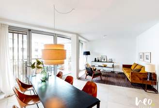 Großzügiger Essbereich für die ganze Familie