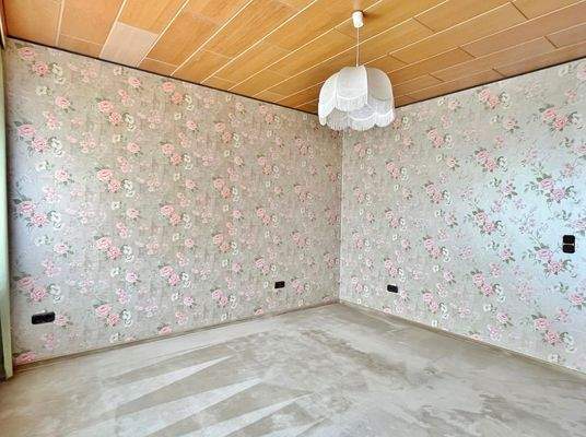 Einliegerwohnung: Schlafzimmer mit Terrassenzugang