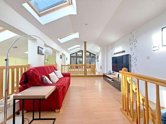 Lichtdurchfluteter Galeriebereich