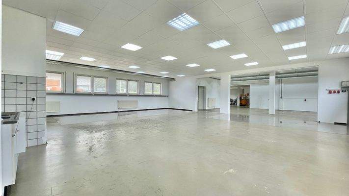 Fertigungshalle Altbau