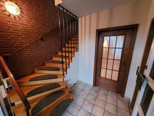 EG Eingangsbereich / Treppenhaus