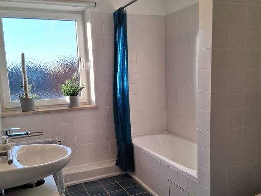 Badezimmer mit Wanne