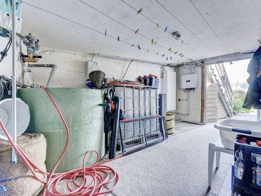 Quellwasserbecken für Außenbewässerung und Waschmaschinenversorgung