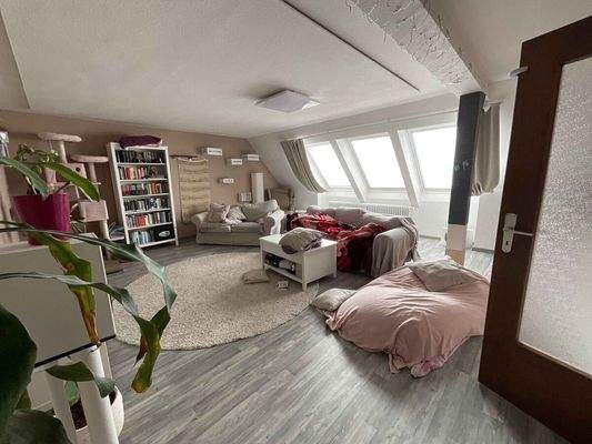 1+2 OG links_Wohnzimmer_www.villingen.immobilien