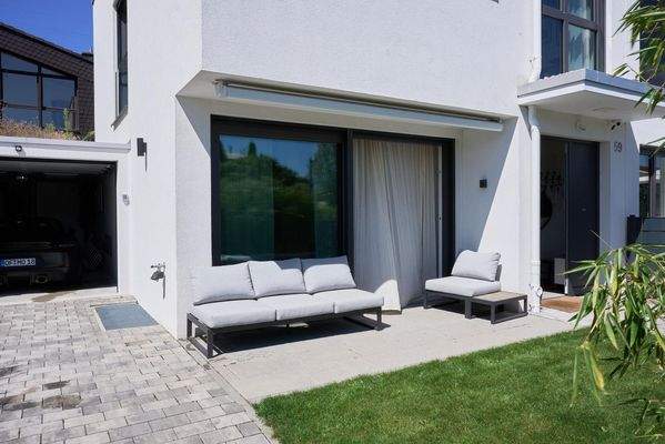 Townhouse Buchrain / Frankfurt