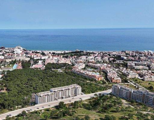 Sea-View Flats with Premium Amenities in Torremolinos