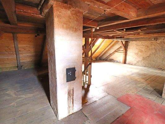 nichtausgebauter Dachboden