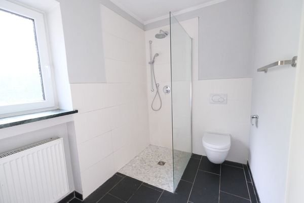 Badezimmer EG