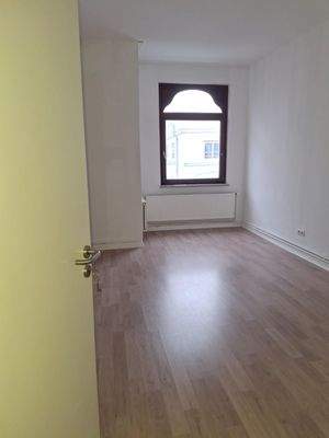 LA 155 2.OG li. 3 ZKB Terrasse (6).jpeg