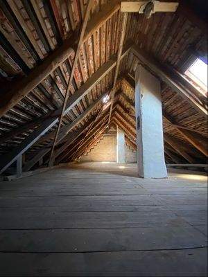 Spitzboden - unausgebaut